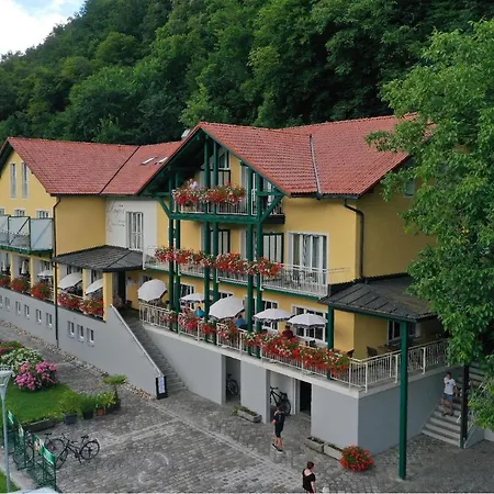 Gasthof-pension Luger Hotell 4*