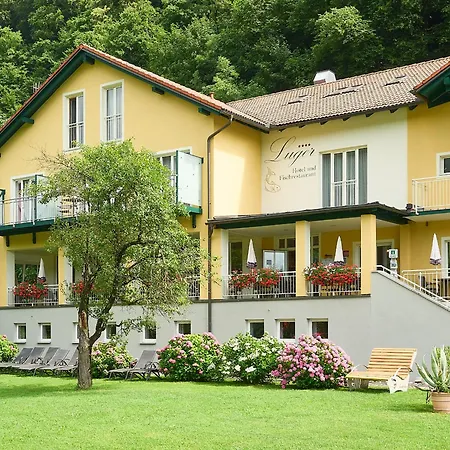 Gasthof-pension Luger 4* Wesenufer
