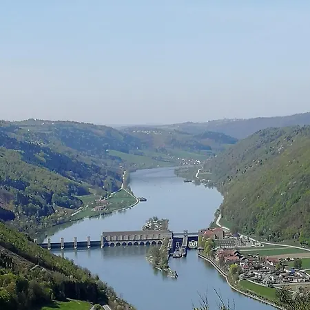 Gasthof-pension Luger Hotel Wesenufer