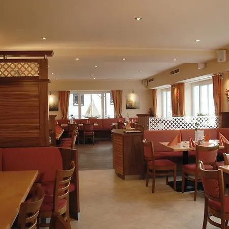 Gasthof-pension Luger Hotell 4*