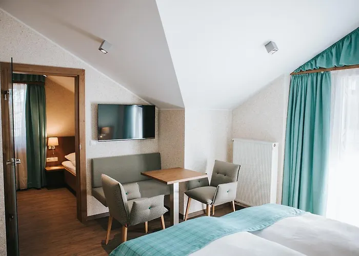 Gasthof-pension Luger Wesenufer