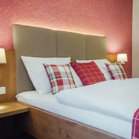 Hotel Gasthof-pension Luger Wesenufer