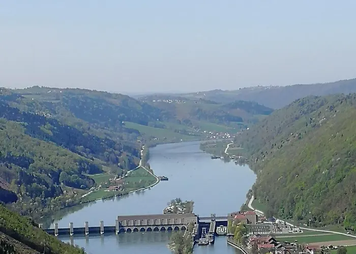 Gasthof-pension Luger Hotel Wesenufer