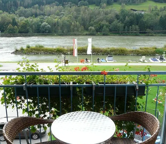 Gasthof-pension Luger 4* Wesenufer