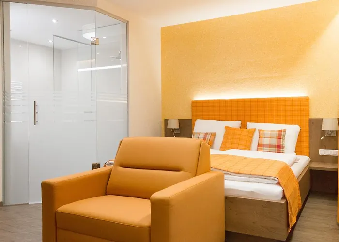 Otel Gasthof-pension Luger Wesenufer